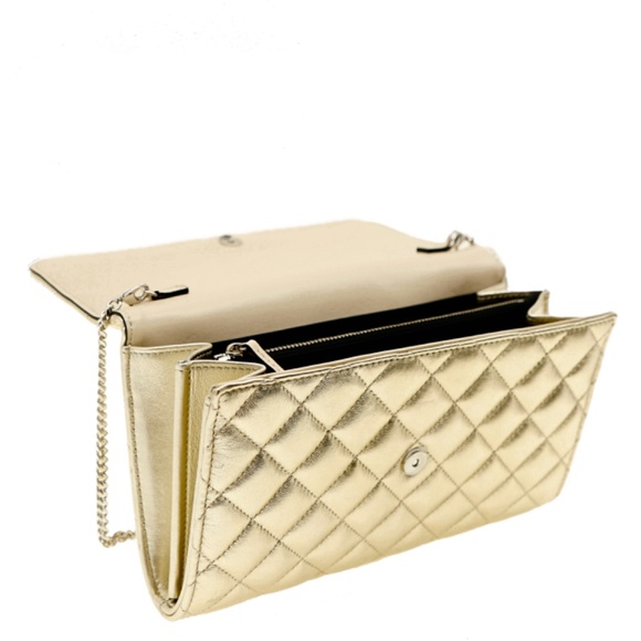 Versace Medusa Chain Shoulder Bag Metalic Gold Leather New - Picture 5 of 6